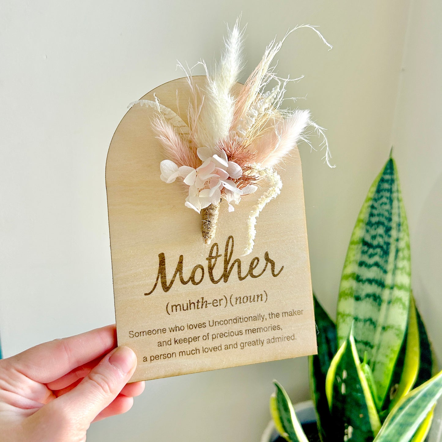 Meaningful ‘Mother’ | Wooden Plaque with Dried Flowers