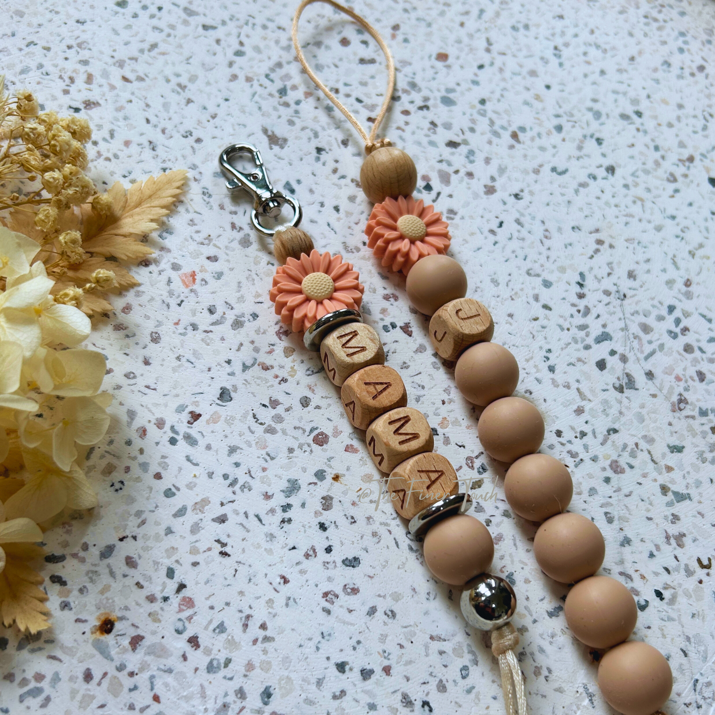 Peach Daisy - Mum Keychain & Dummy Chain