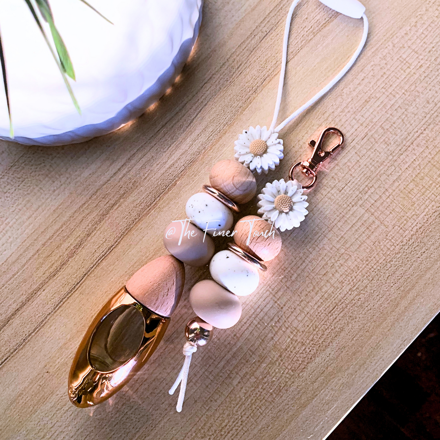 Beige Daisy - Diffuser & Keychain Matching Set