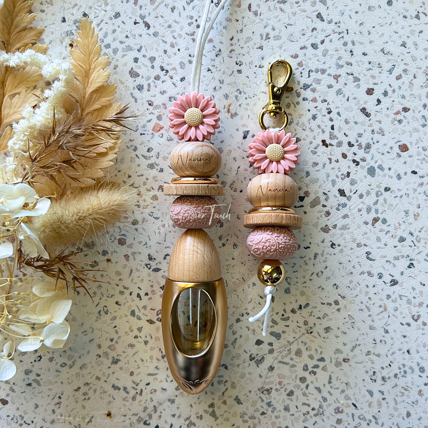 Pink Daisy 'Nanna' - Diffuser & Keychain Matching Set