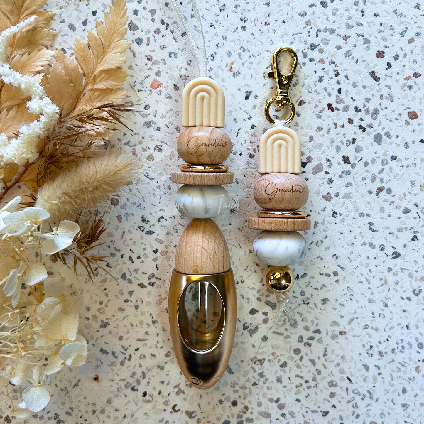 Cream Arch 'Grandma' - Diffuser & Keychain Matching set