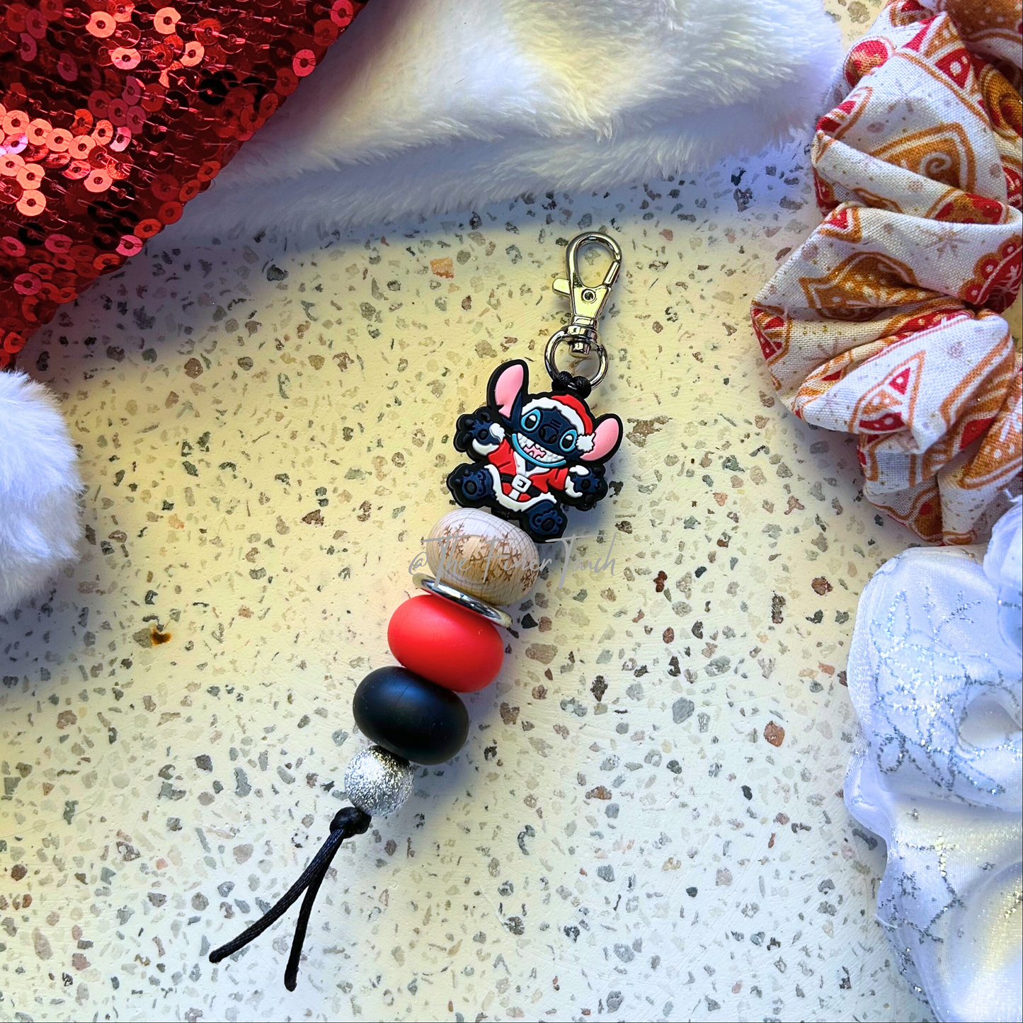 Santa Stitch - Keychain