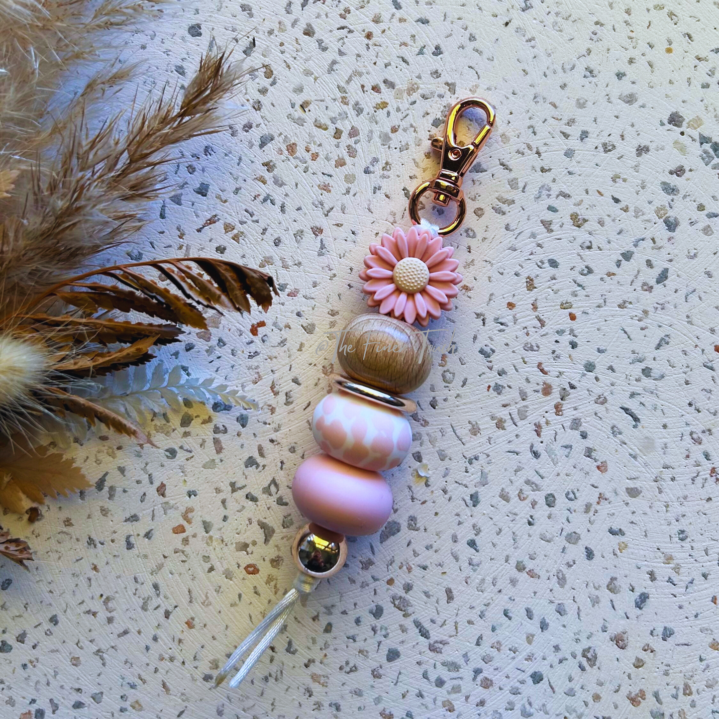 Soft Pink Daisy - Keychain